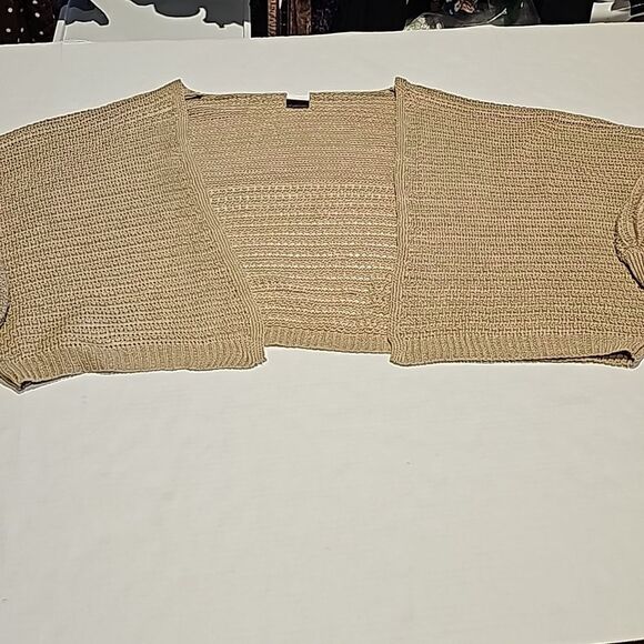 Kakahi colored shrug sweater one size fits most - Picture 5 of 6